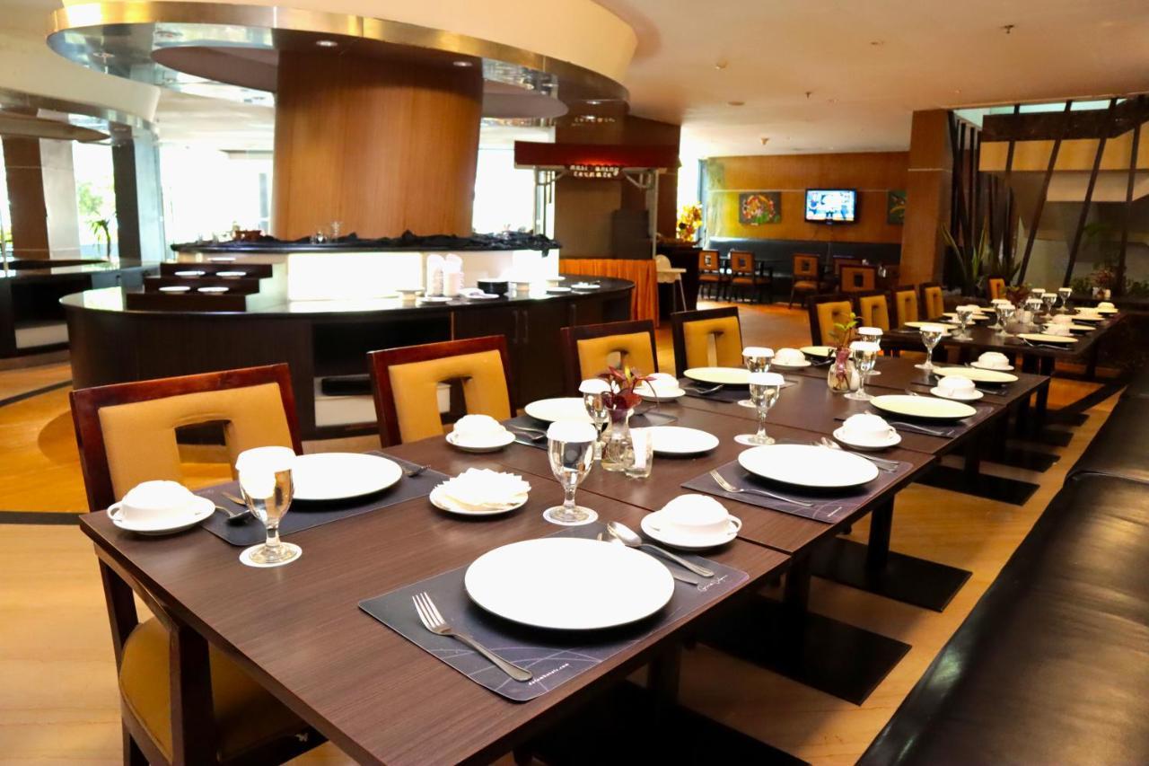 Bela International Hotel & Conventionternate Extérieur photo