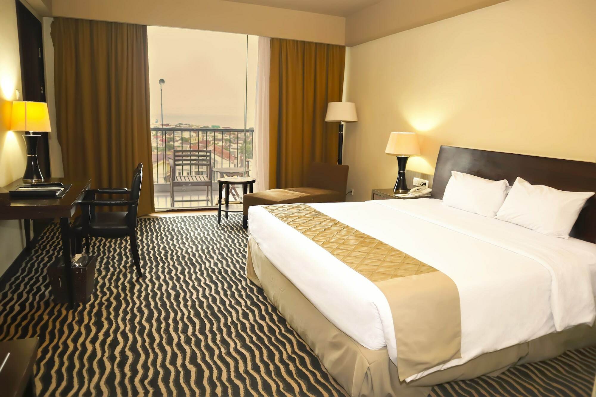 Bela International Hotel & Conventionternate Extérieur photo